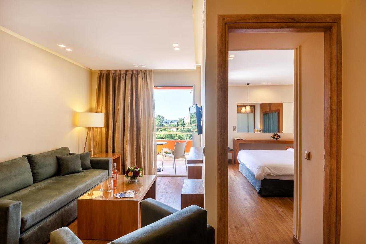 Hotel Oasis