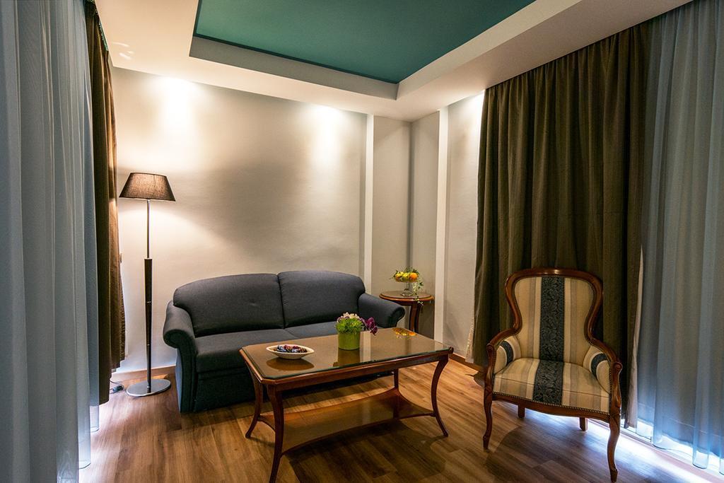 Hotel Oasis Athens
